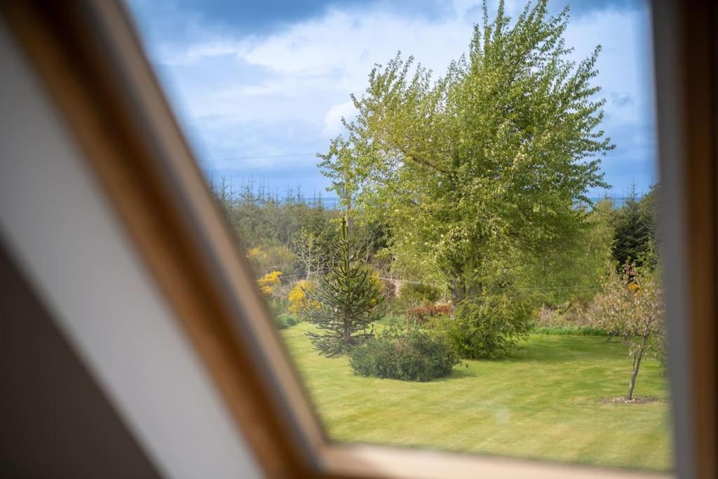 Cosy & Rustic Retreat - Woodland Cottage. Nairn Exteriér fotografie